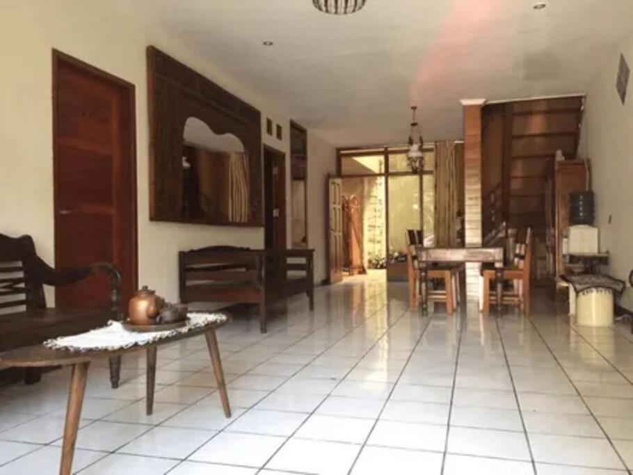 Hazel House With Swimming Pool By Grorental Bandung Exterior foto